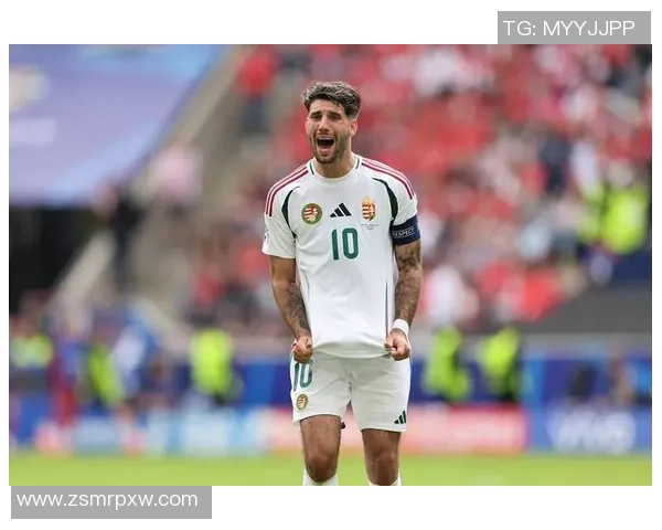 领取踢足球明星照片的独特机会让你与偶像亲密接触 领取踢足球明星照片的独特机会让你与偶像亲密接触